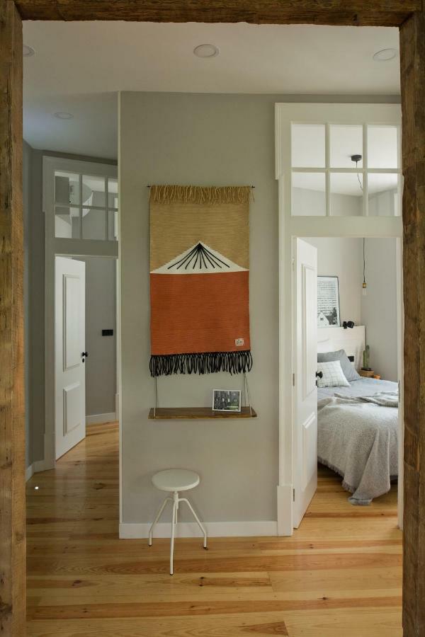Update Urban Chic Flat In 19Th Century Building 2 Bedrooms & 2 Bathrooms & Ac Central Alfama District Lissabon Buitenkant foto